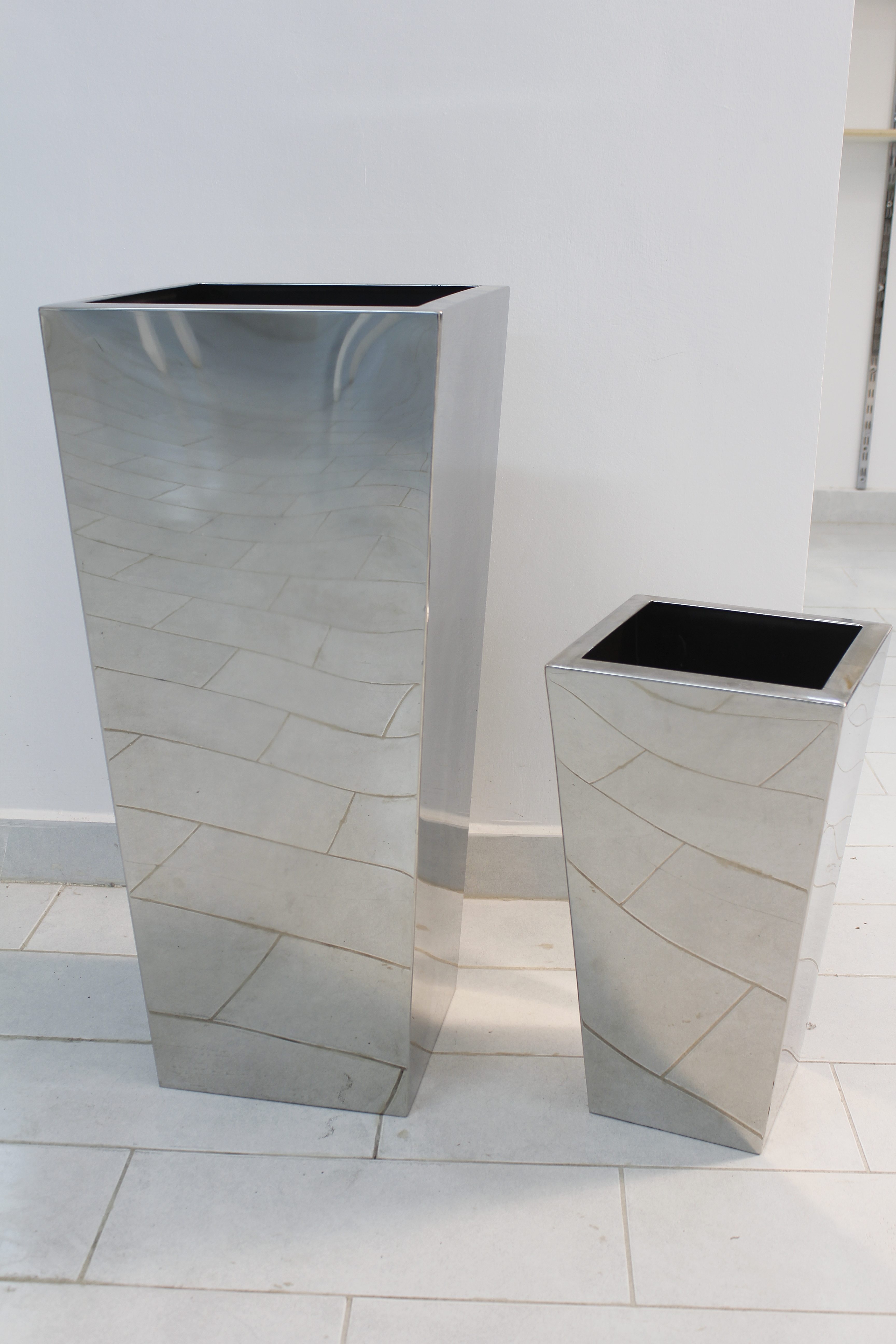 Super Shine Planter with GRP – Glossy and Durable Fiberglass Pot