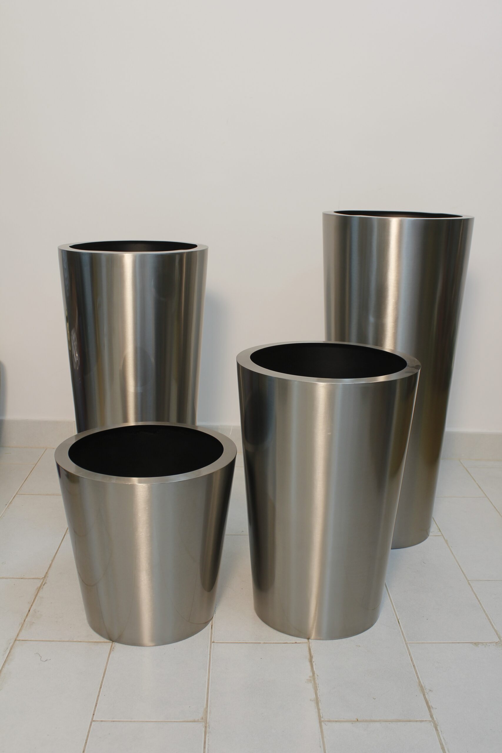 Conica Plus Fiberglass Planter – Sleek Modern Pot (Without GRP)